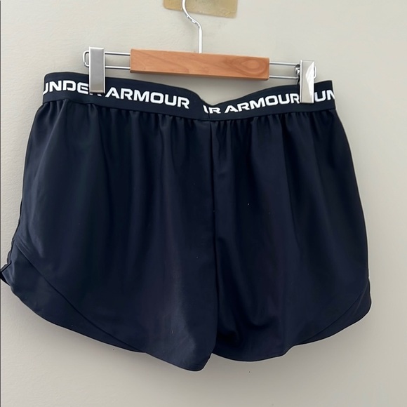 Under Armour Pants - Under Armour Black Athletic Running Shorts Womens Large